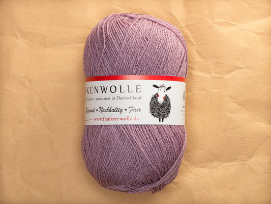 Frankenwolle Merino Garn Lavendel 400 gefärbt Knäuel