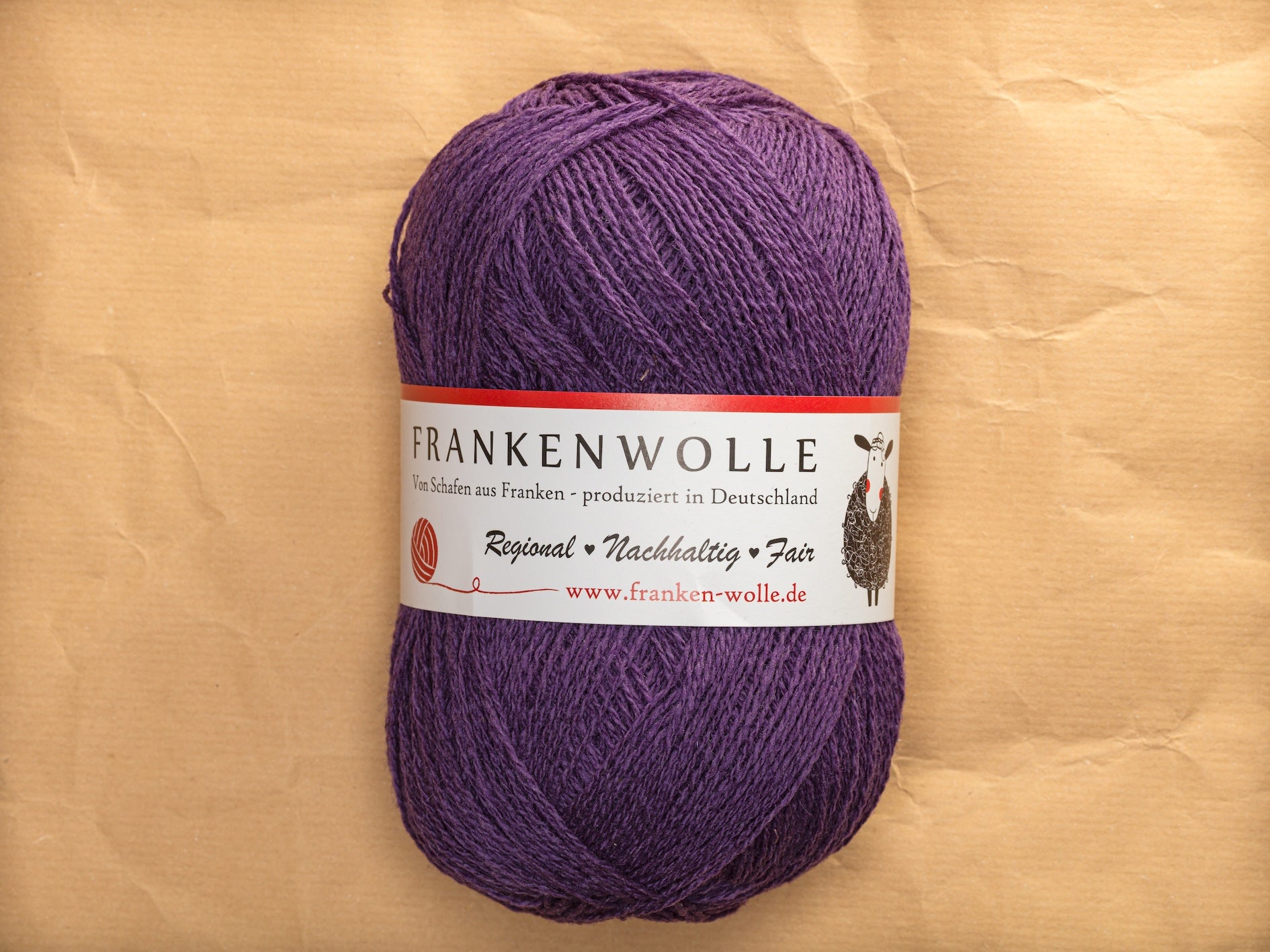 Frankenwolle Merino Garn 400 Purple gefärbt Knäuel