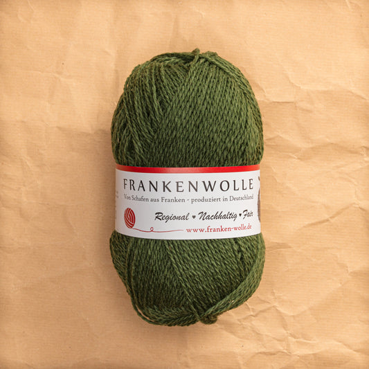 Frankenwolle Merino Garn Oliv grün 200 gefärbt Knäuel